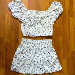 Crop top and Skirt Set🤍